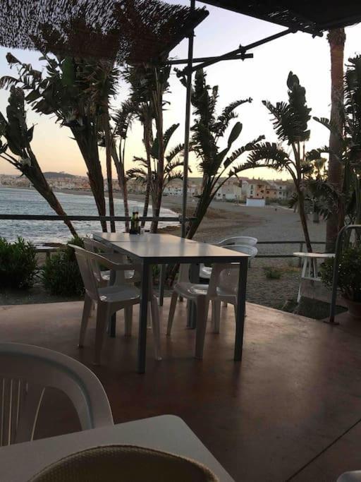 Superbe Appartement Avec Piscine A 800M De La Mer Bahia de Casares المظهر الخارجي الصورة